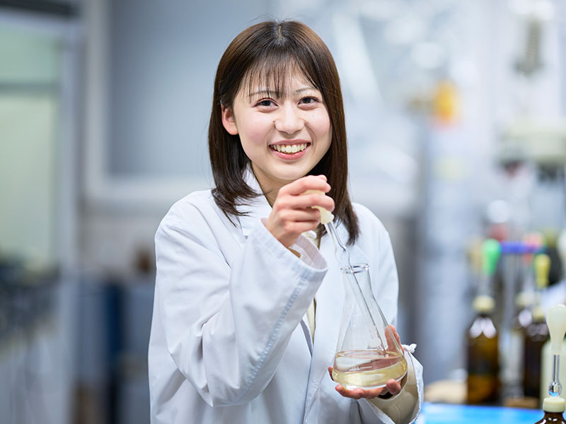 生命応用化学科 安部優歩さん sp