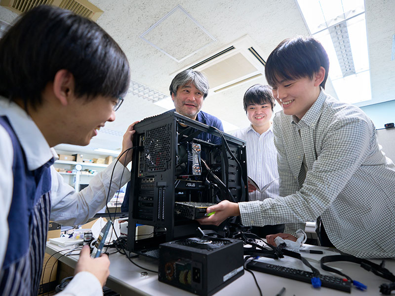 Look up to Senpai 情報工学科 設楽夏希さん05