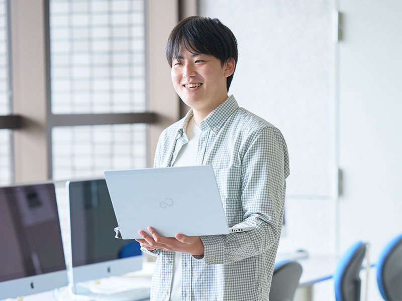 Look up to Senpai 情報工学科 設楽夏希さん05