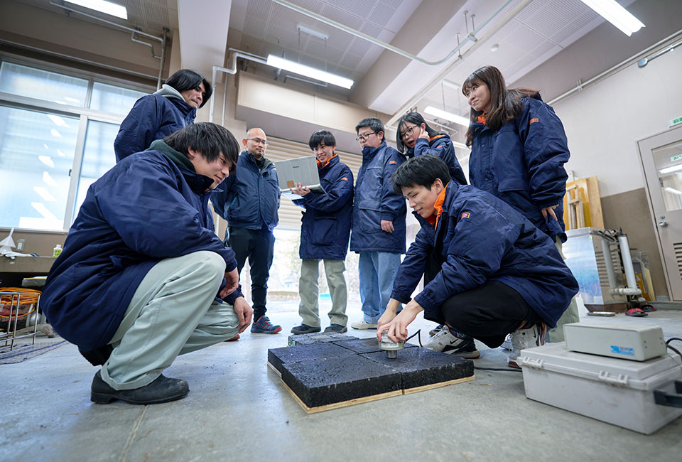 構造・道路工学研究室