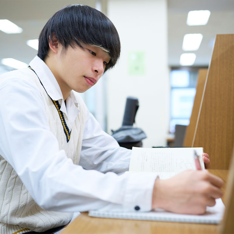 先輩ストーリー05 西山 泰誠さん 画像15