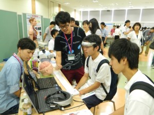 各学科の研究成果や実験を体感!