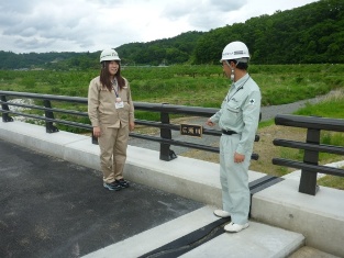 佐野峯さんが携わった梁川町の橋整備の現場