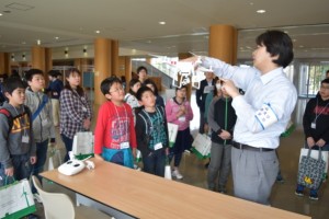 空飛ぶドローンから、どんな風景が見えるのか観察してみよう!