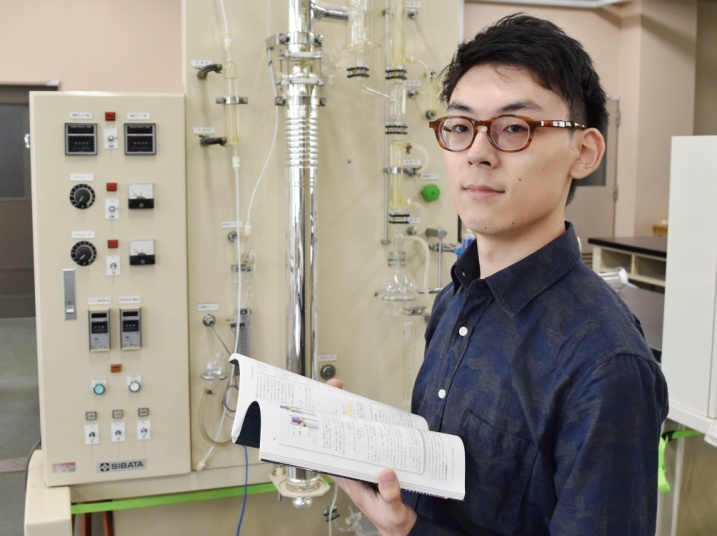 学生たちが語る 学科の魅力 化学の魅力とは 日本大学工学部