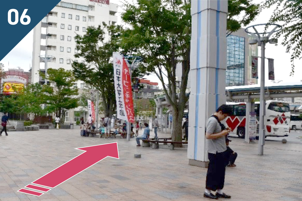 2階新幹線中央改札口から出た場合06