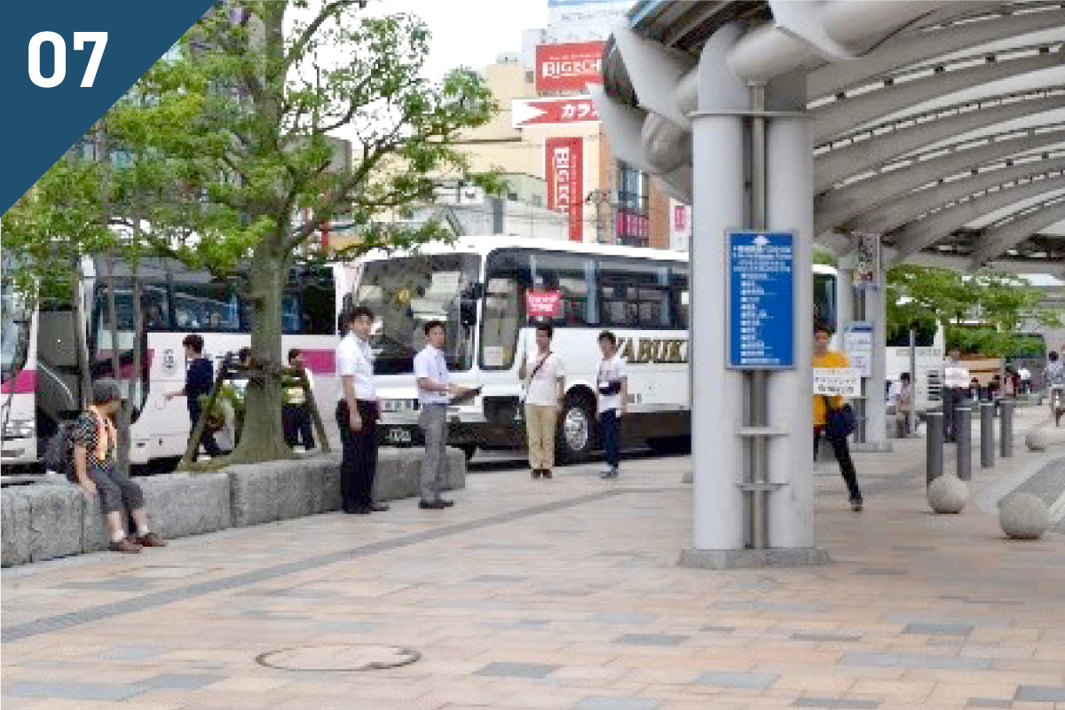 2階新幹線中央改札口から出た場合07