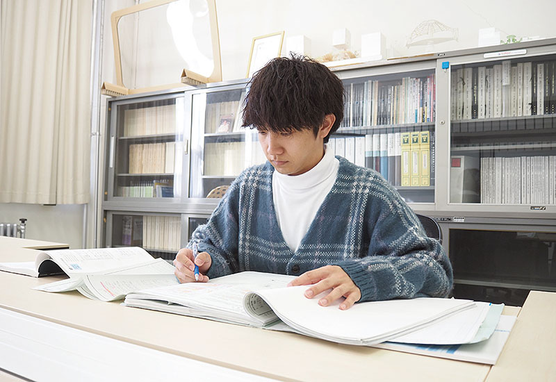 大学院修了生クローズアップ 画像04